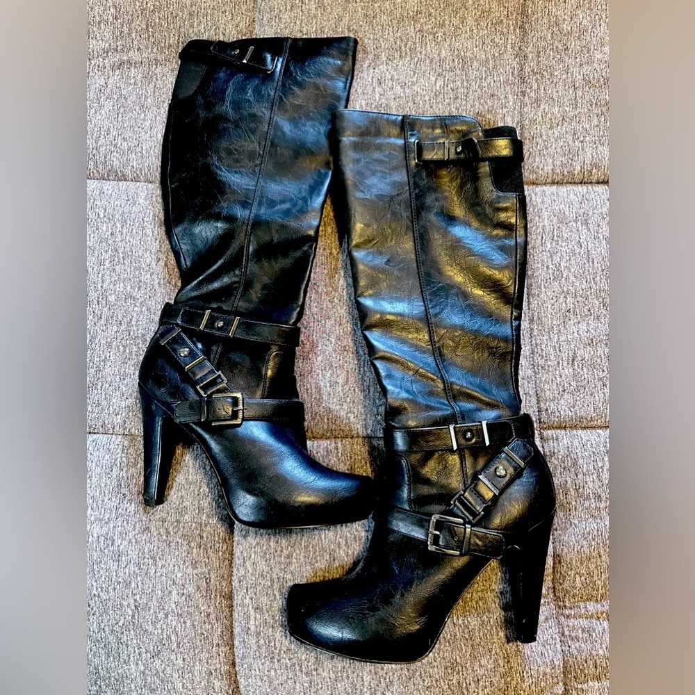 GUESS brand leather knee boots